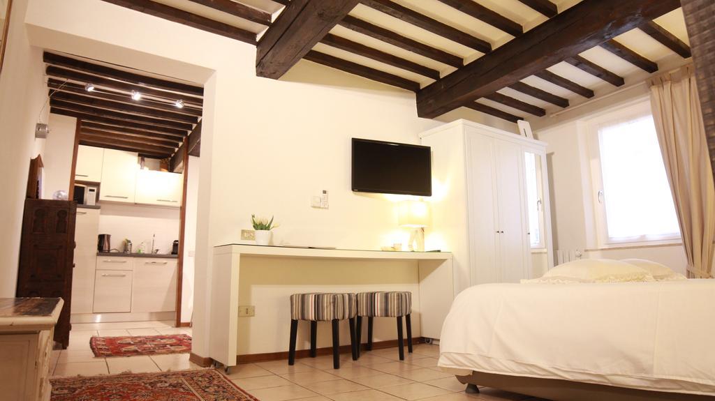 Comecasatua - Il Vicoletto Verona Exteriör bild
